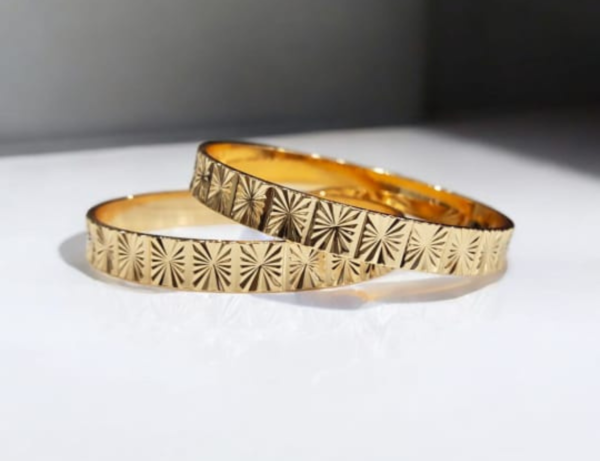 2 Piece Golden Bangles